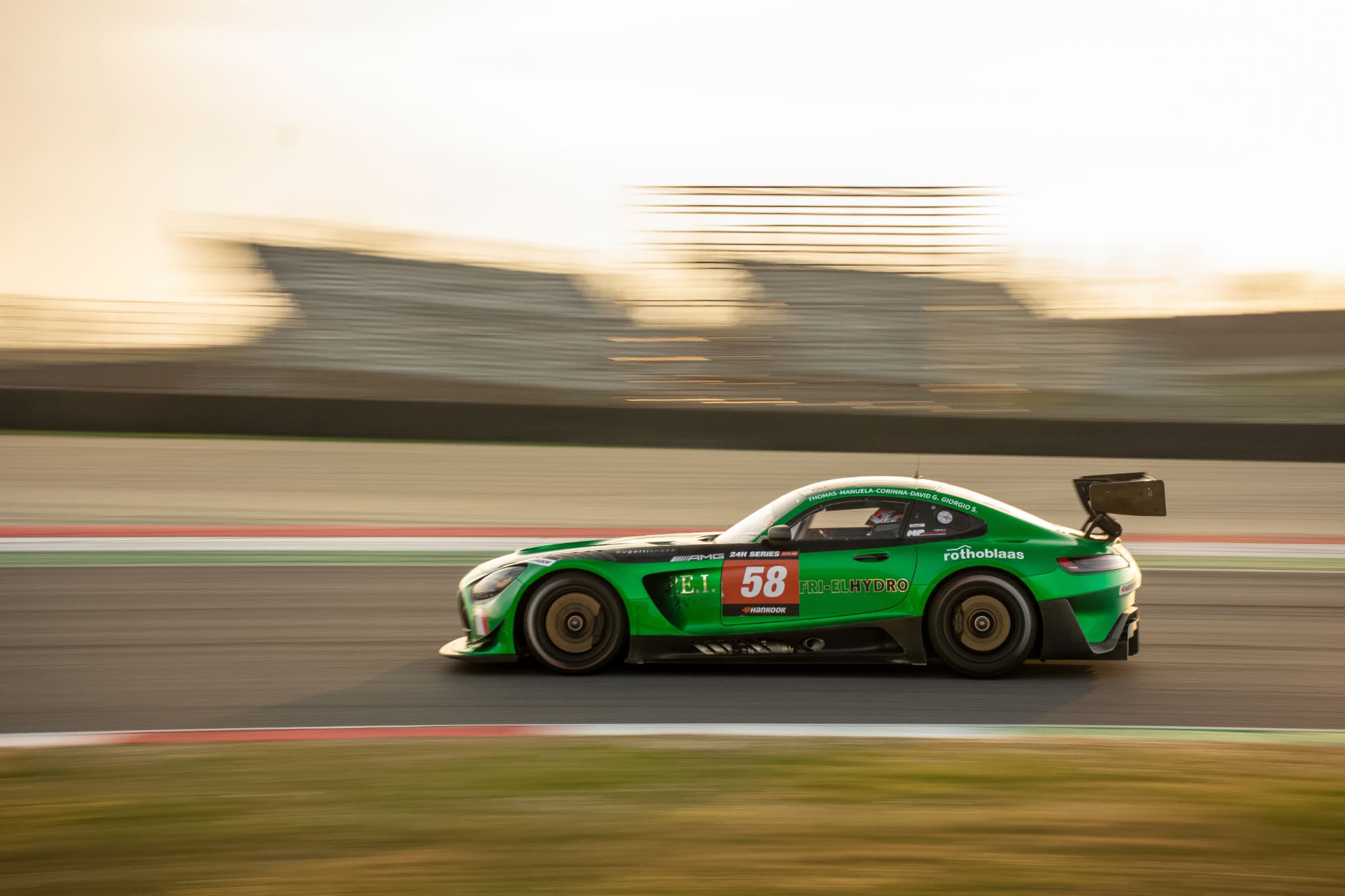 Racetrackstudio_Hankook_Mugello_12H_Merceds_AMG_GT3_Giorgio_Sernagiotto.jpg