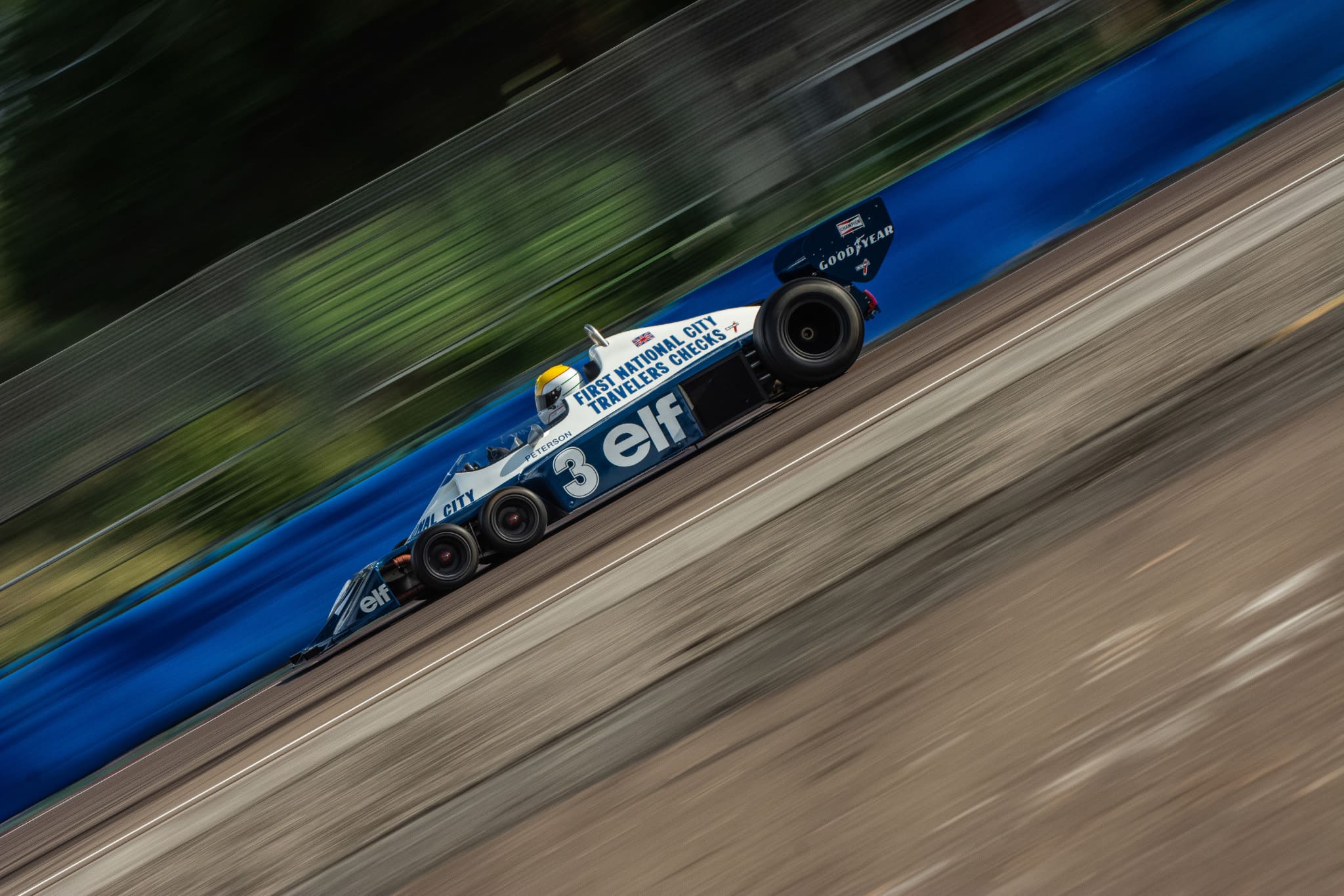 Racetrackstudio_Historic_Minardi_Day_Tyrrell_P34_Pierluigi_Martini.jpg